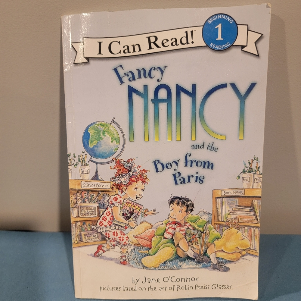 Book - Fancy Nancy and the Boy from Paris